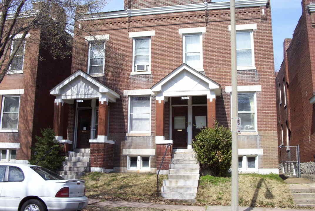 Primary Photo - 4269 Botanical Ave
