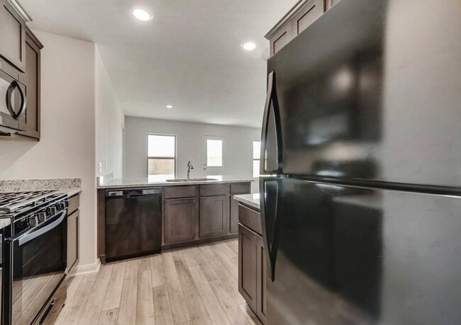 Building Photo - 3017 Chico Dr