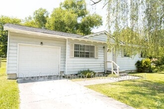 Building Photo - 7911 Hixson Pike