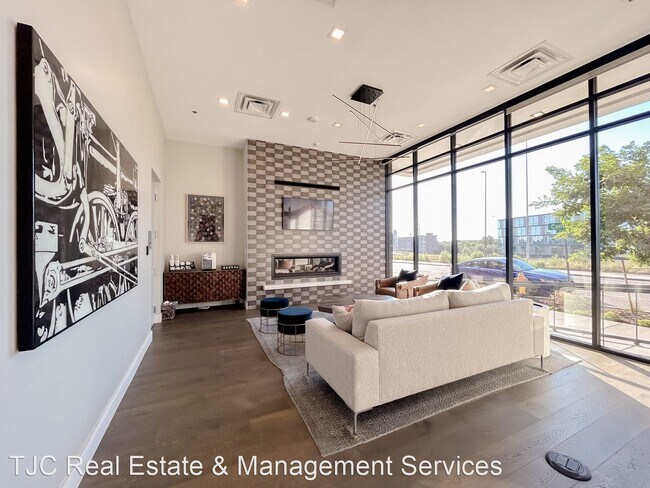Foto del edificio - 2 br, 2 bath House - 1735 Central St #511