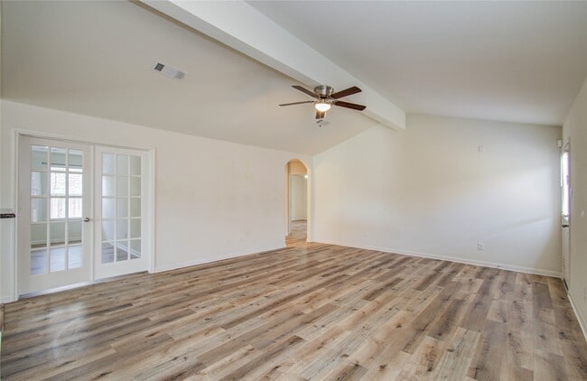 Foto del edificio - 1315 Diamond Drape Dr