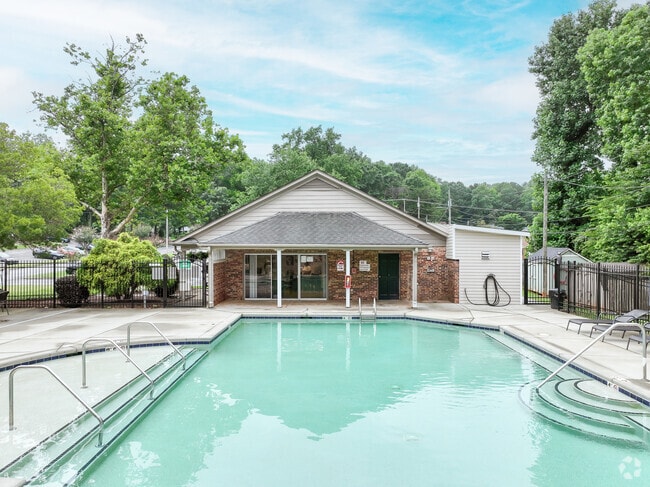 Pool - Carriage House Apartment Homes