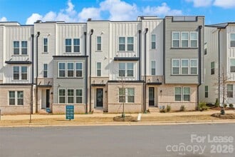 Building Photo - 7216 Westrow Ave