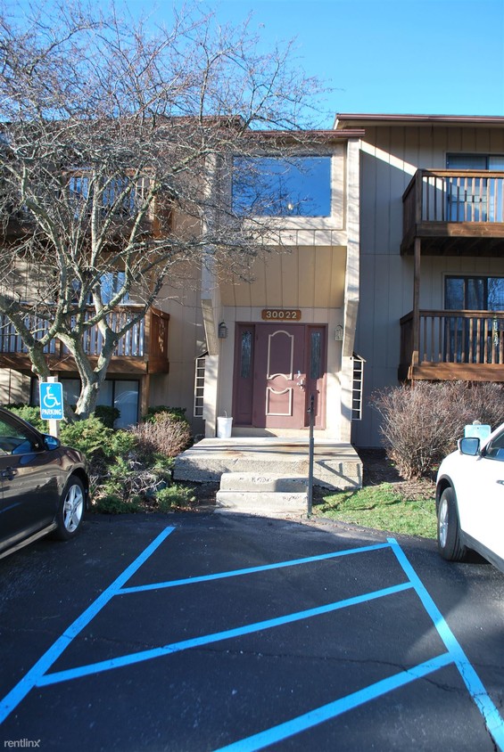 Primary Photo - 30022 W 12 Mile Rd