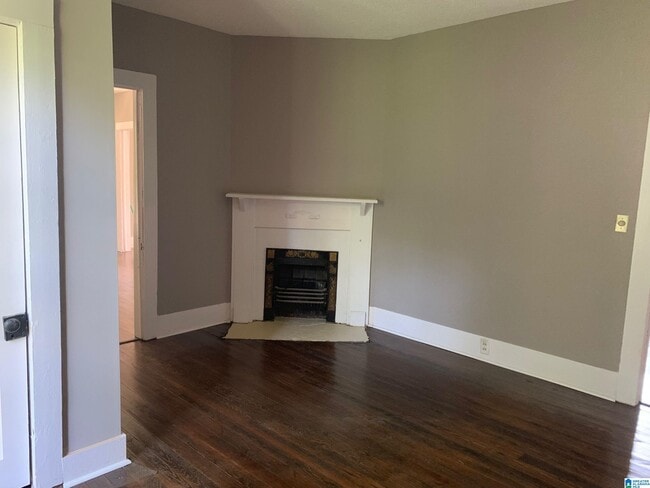 Building Photo - 805 3rd Ave