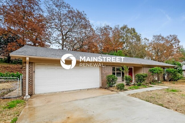 Building Photo - 438 Westchester Dr