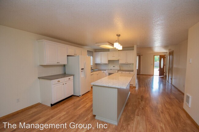 Foto del edificio - 3 br, 2 bath House - 602 SW 24th Avenue