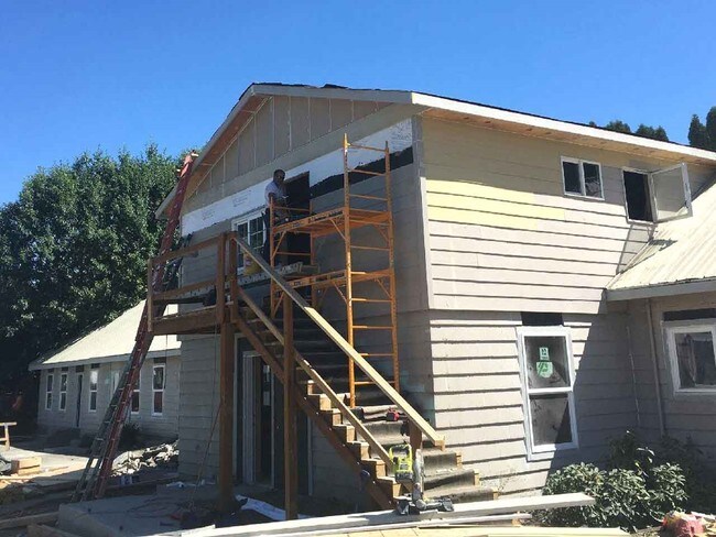 Foto del edificio - McMinnville 7-Plex