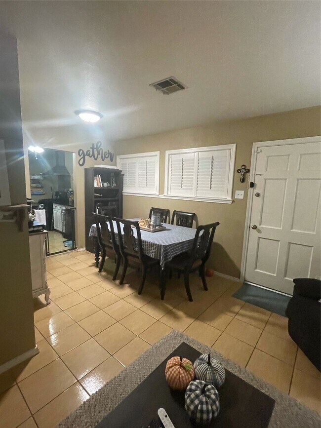 Foto del edificio - 119 Albacore Ave