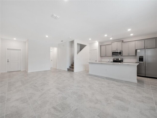 Building Photo - 1840 Tohoqua Blvd