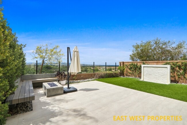 Photo - 136 Falcon Rdg Townhome