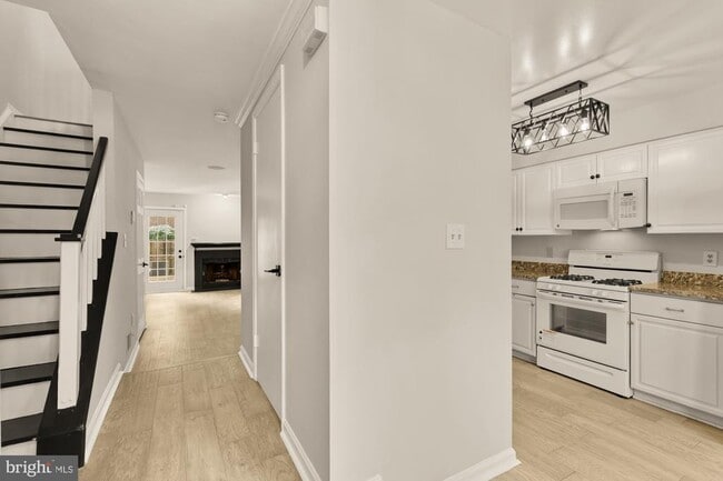 Building Photo - 7553 Chrisland Cove