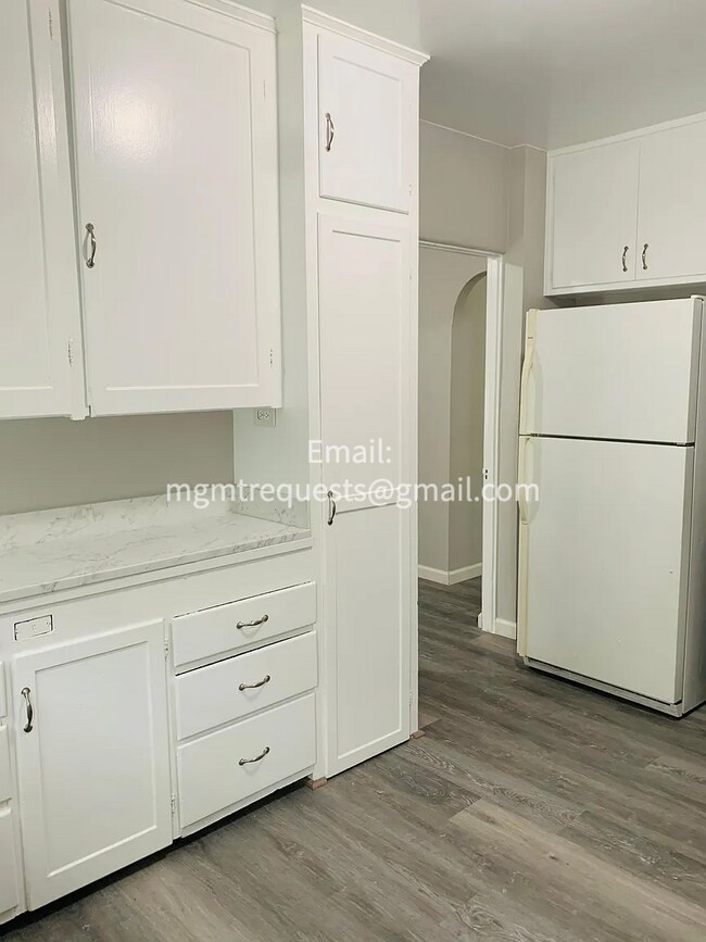 Foto del edificio - 4228 Tenth St