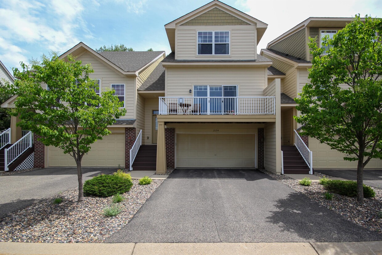 2134 Cedar Grove Trail, Eagan, MN 55122 Townhouse for Rent in Eagan