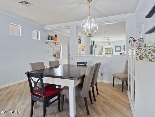 Foto del edificio - 42774 W Raynon St
