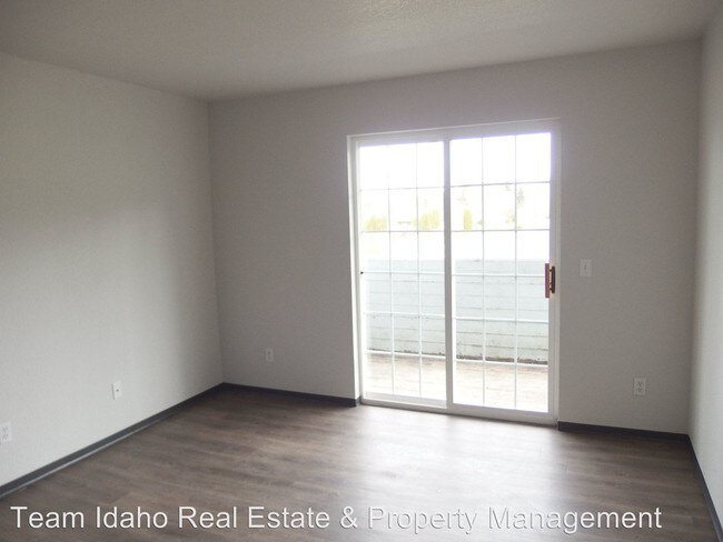 Building Photo - 1486 Northwood Dr