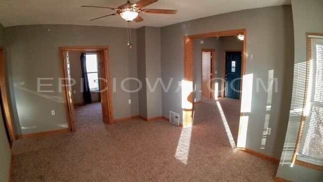 Foto del edificio - 724 7th St SW