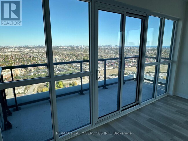 Photo du bâtiment - 15 Watergarden Dr