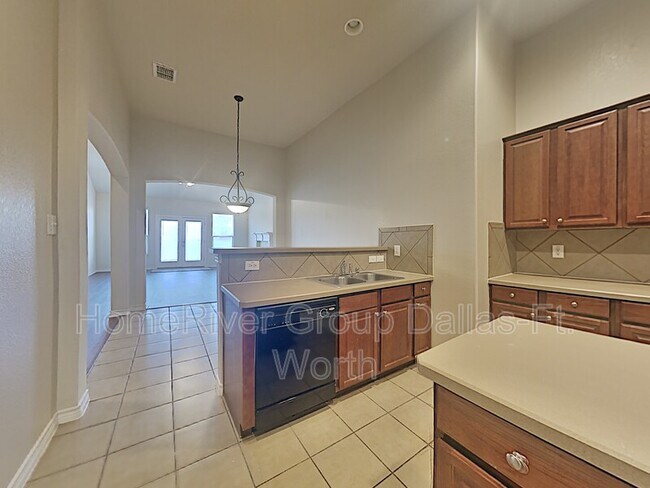 Foto del edificio - 1743 Summerwood Ln