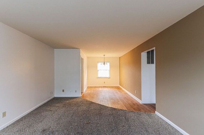 Building Photo - 1st Full Month FREE – Spacious 2 Bedroom A...