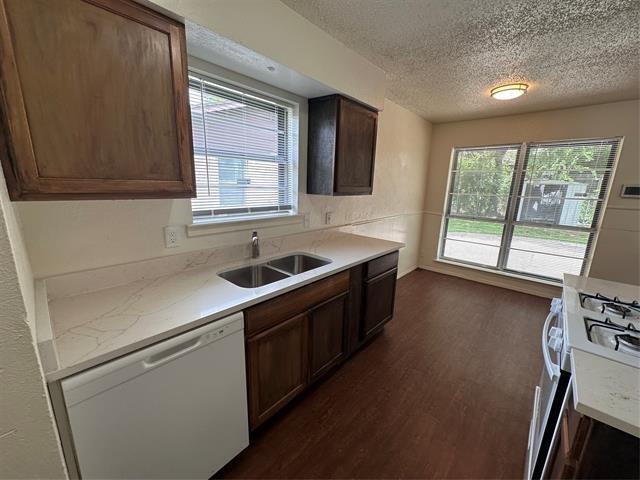 Building Photo - 12417 Spring Branch Dr