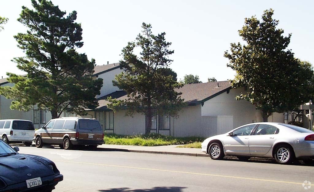 Primary Photo - Signature at Fairfield