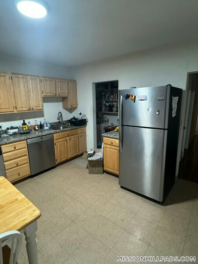 Foto del edificio - 74 Hillside St