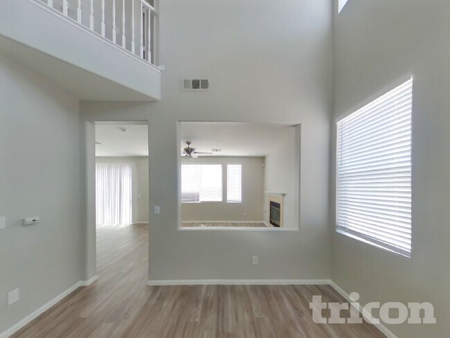Foto del edificio - 5513 Doe Springs Pl