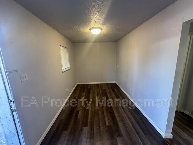 Foto del edificio - 117 40th St NW
