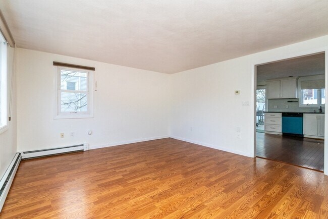 Building Photo - 82 Glendower Rd