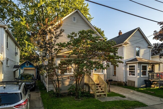Building Photo - 312 Upland Ave