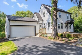 Building Photo - 7330 Olde Creek Rd