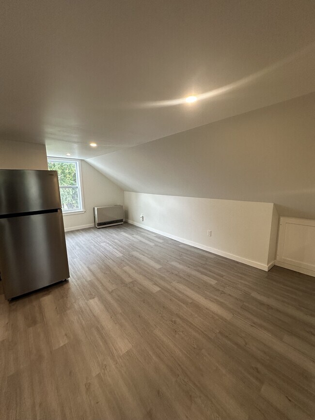 Foto del edificio - 7 Bennett Ave