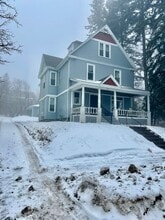 Building Photo - 2115 E 1st St