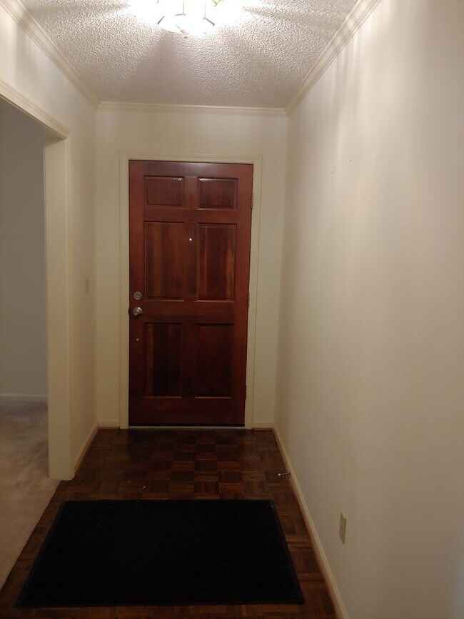 Building Photo - 4001 Hanover Ct