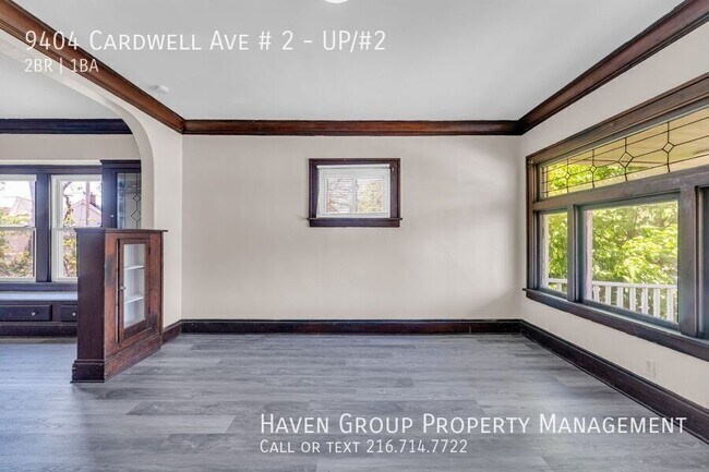 Foto del edificio - 9404 Cardwell Ave