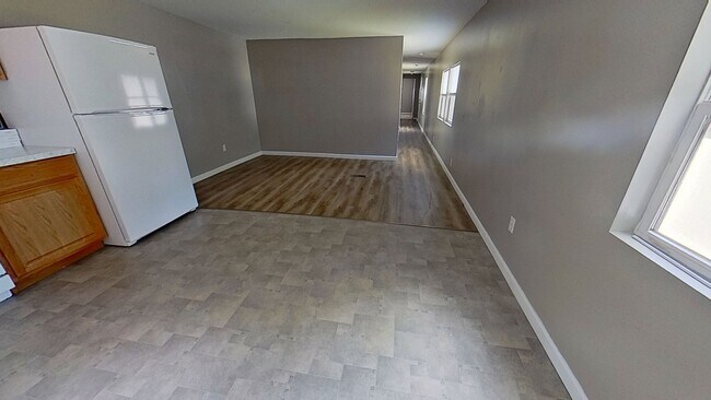 Foto del edificio - 450 Ridge Rd