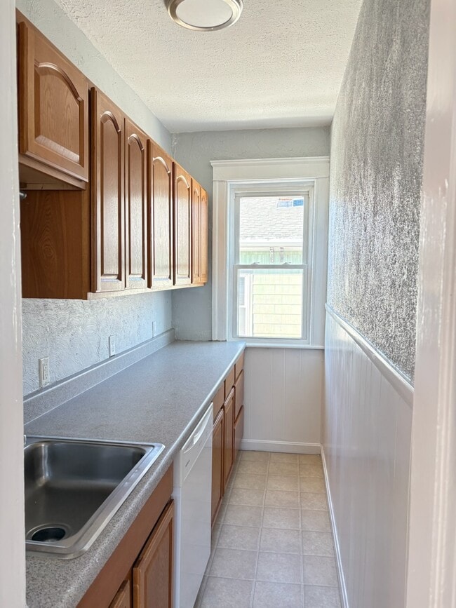 Building Photo - 7 Dartmouth St