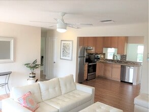 Building Photo - 123 SW 13th St