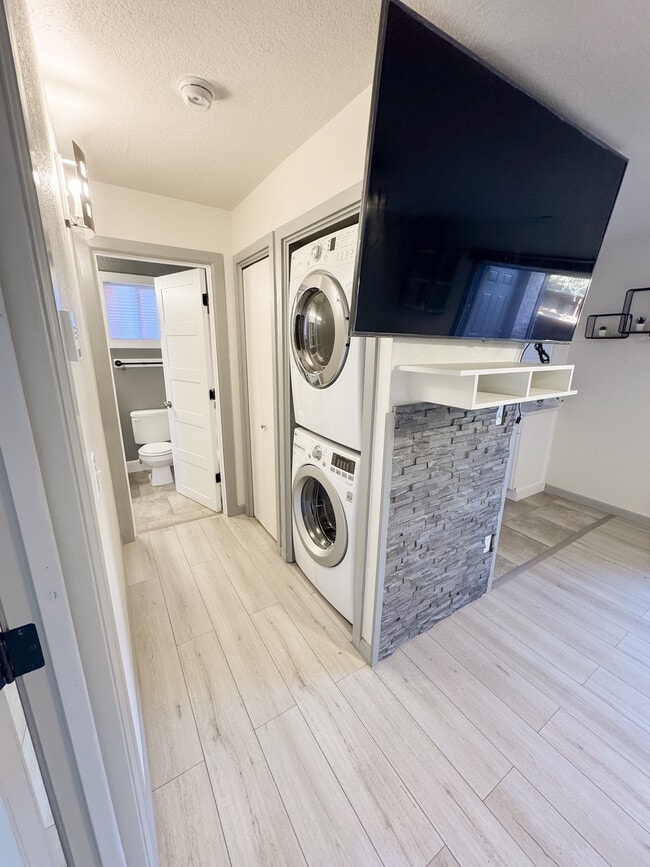 Foto del edificio - 2241 S Buckley Rd