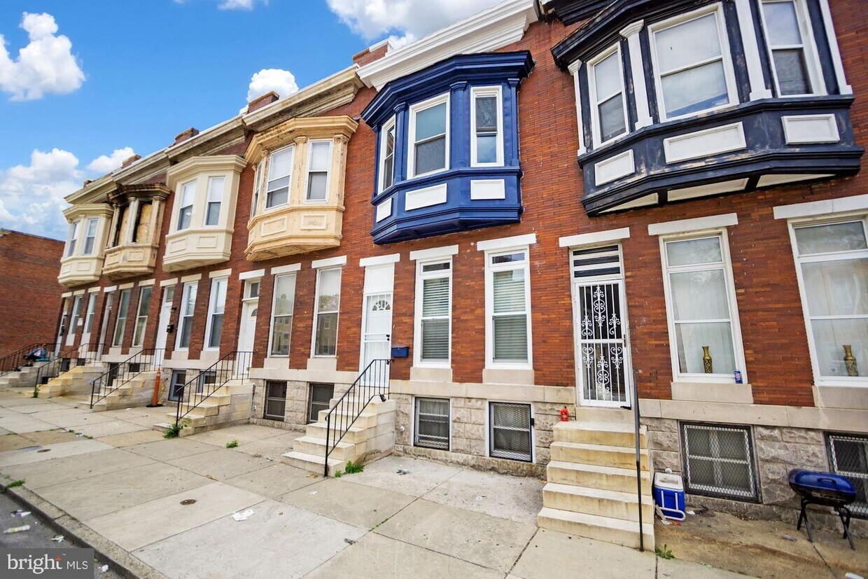 Primary Photo - 236 N Payson St