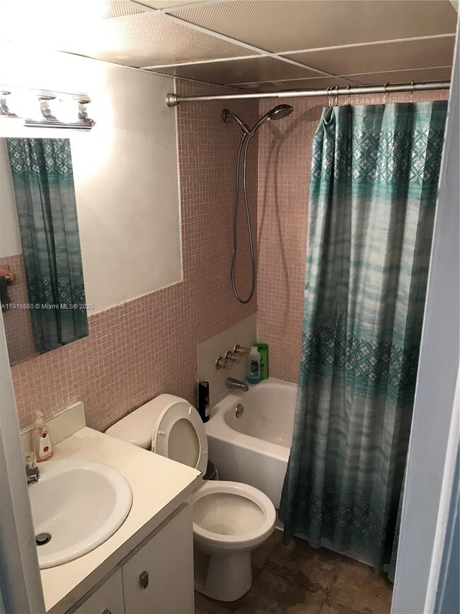 Foto del edificio - 1732 Meridian Ave