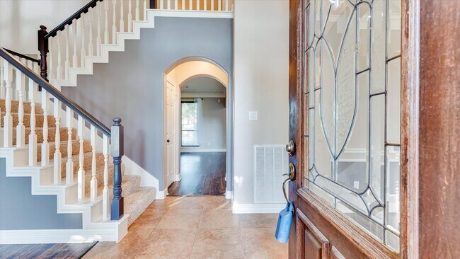 Building Photo - 15603 Twisting Springs Dr