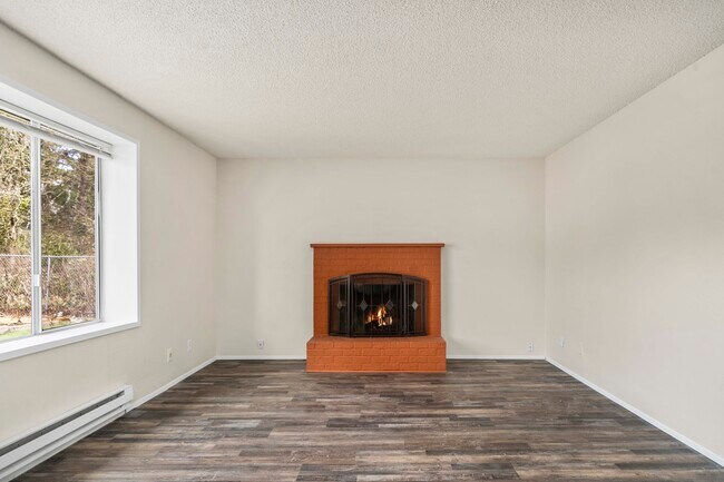 Sala de estar - 523 159th St E