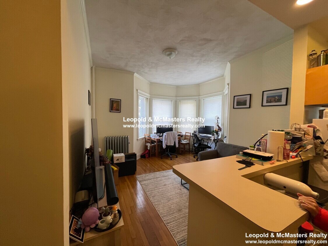 104 Queensberry St, Boston, MA 02215 Apartments in Boston, MA