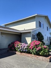 Building Photo - 408 A St