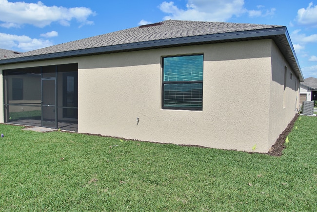 Building Photo - 14848 Portico Blvd