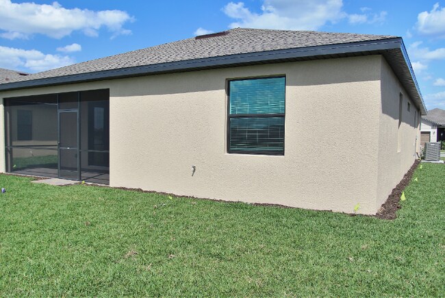 Foto del edificio - 14848 Portico Blvd