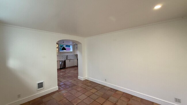 Foto del edificio - Epic REA - Rare Find Cozy and Update 2BR /...