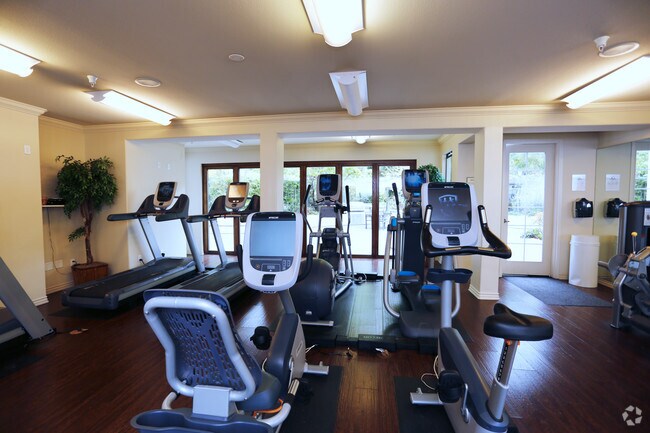 Gimnasio - Renaissance at City Center Apartments